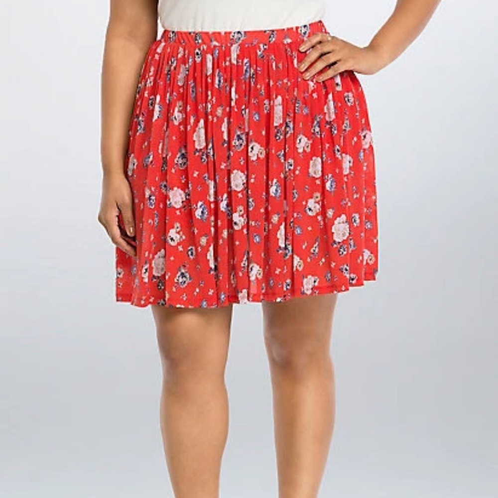 Torrid Skirt Women 1X Red Floral Chiffon Skater Brunch Stretch Lined Boho